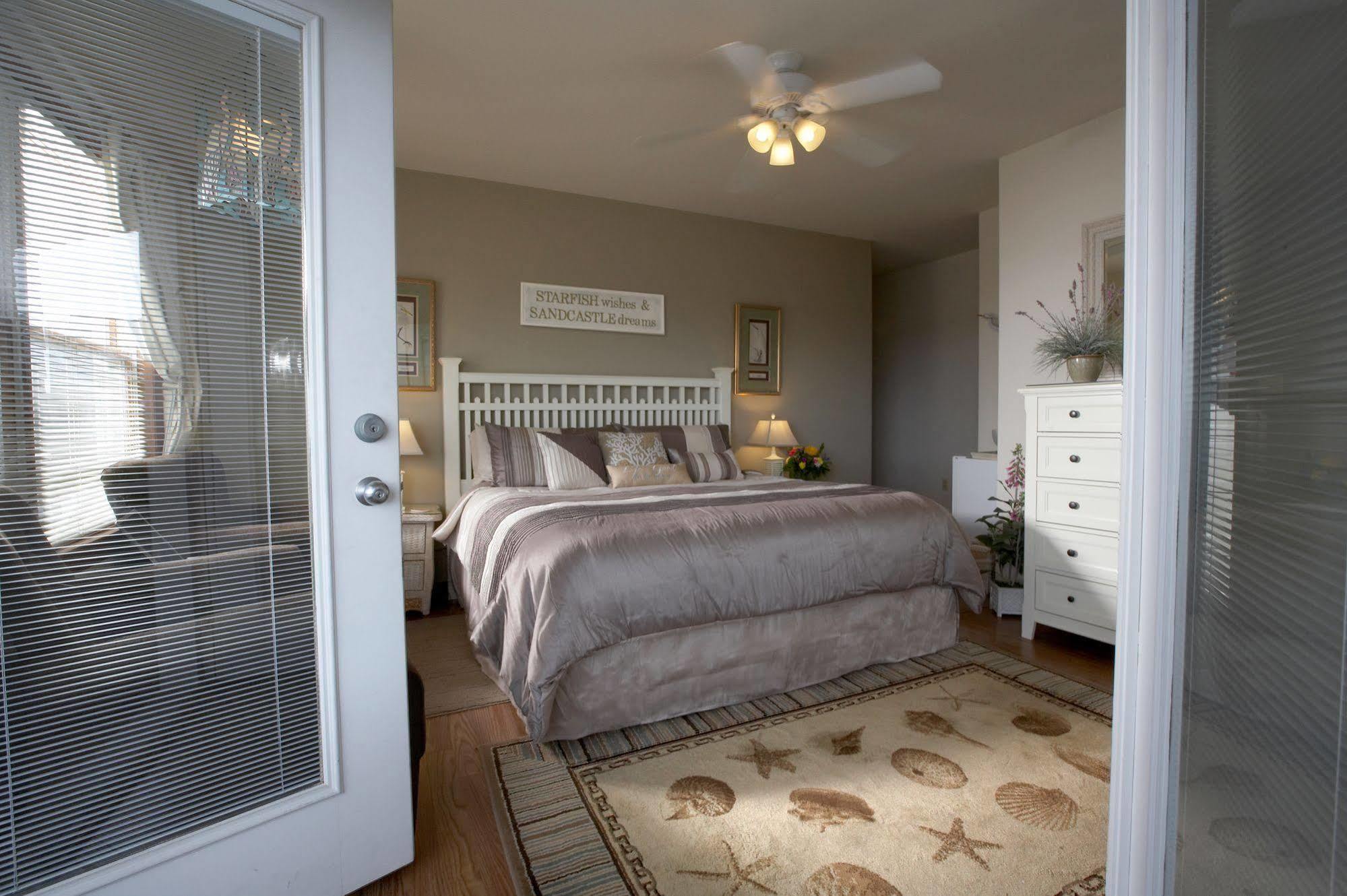Sand Castle Bed And Breakfast Barnegat Light Bagian luar foto
