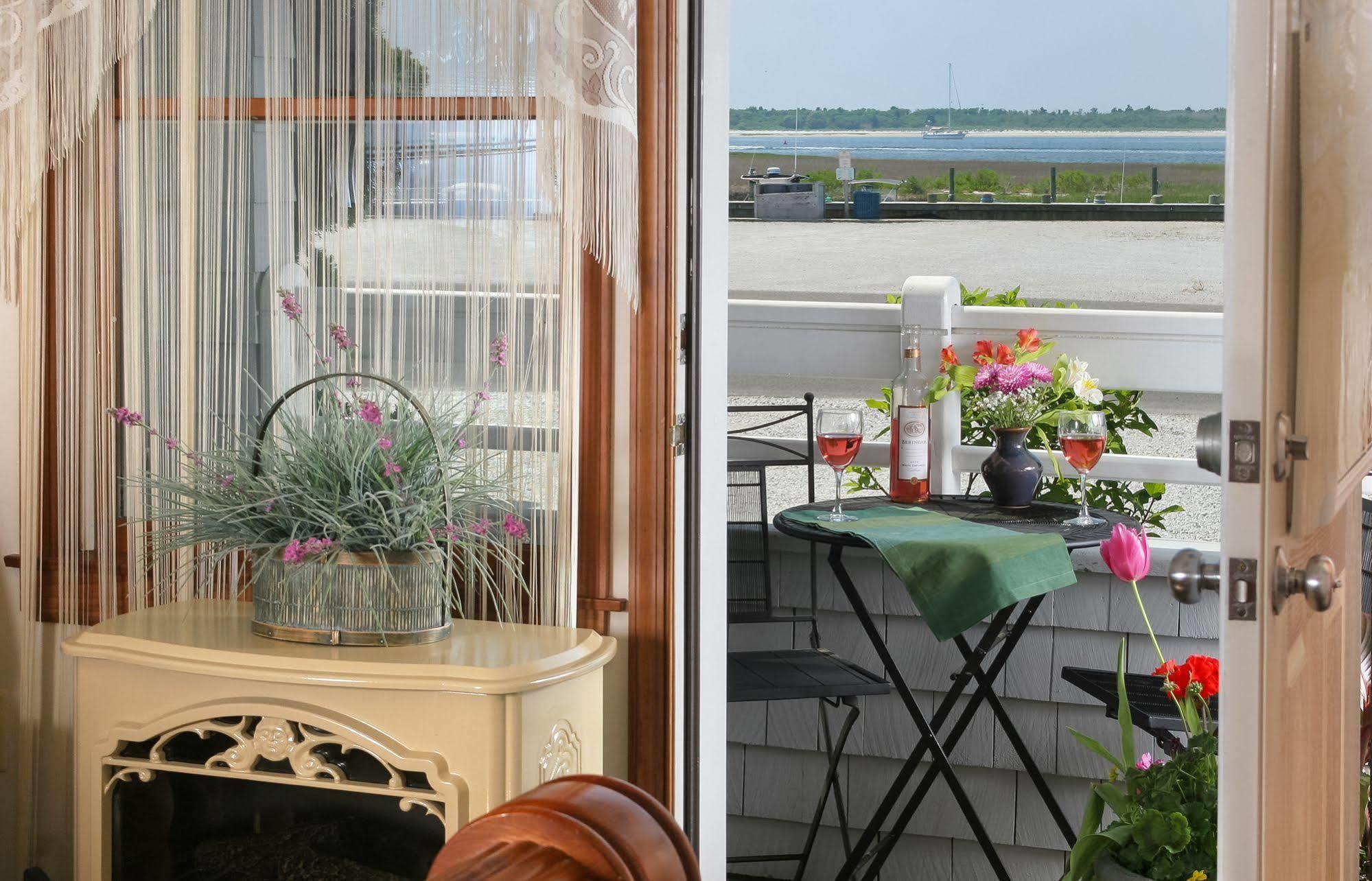 Sand Castle Bed And Breakfast Barnegat Light Bagian luar foto